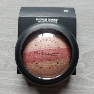 MAC Cosmetics Mineralize Skinfinish Highlighter - Smooth Merge 6